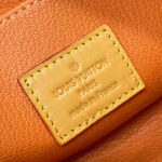 Louis Vuitton Pochette Cosmetique PM M11239 Peachblow